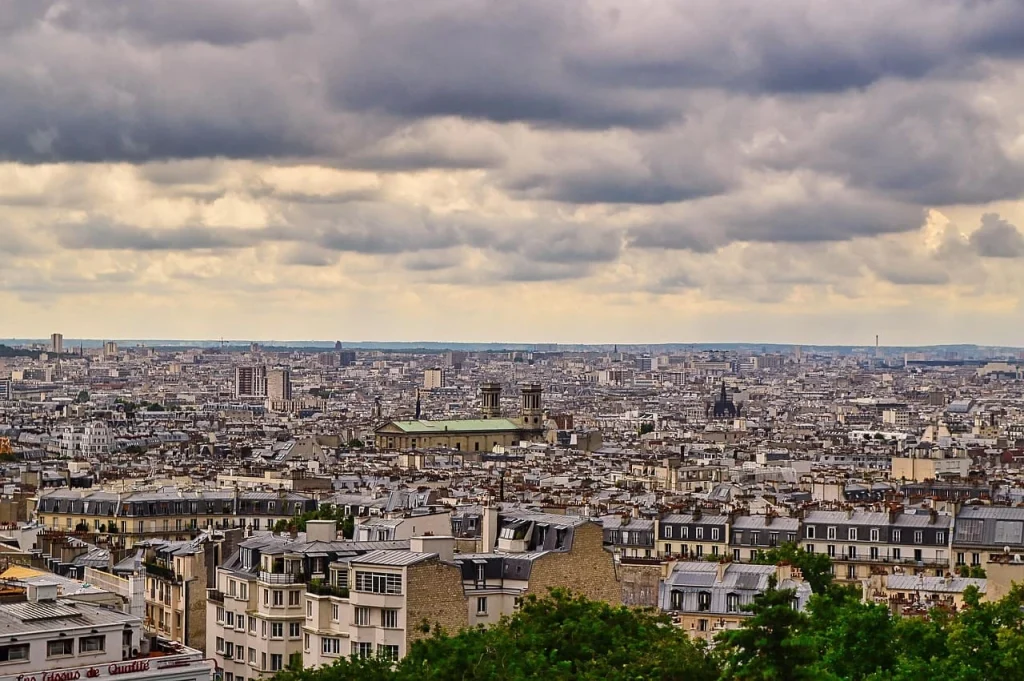 Vue aérienne de Paris illustrant la gestion d’un patrimoine immobilier multi-lots