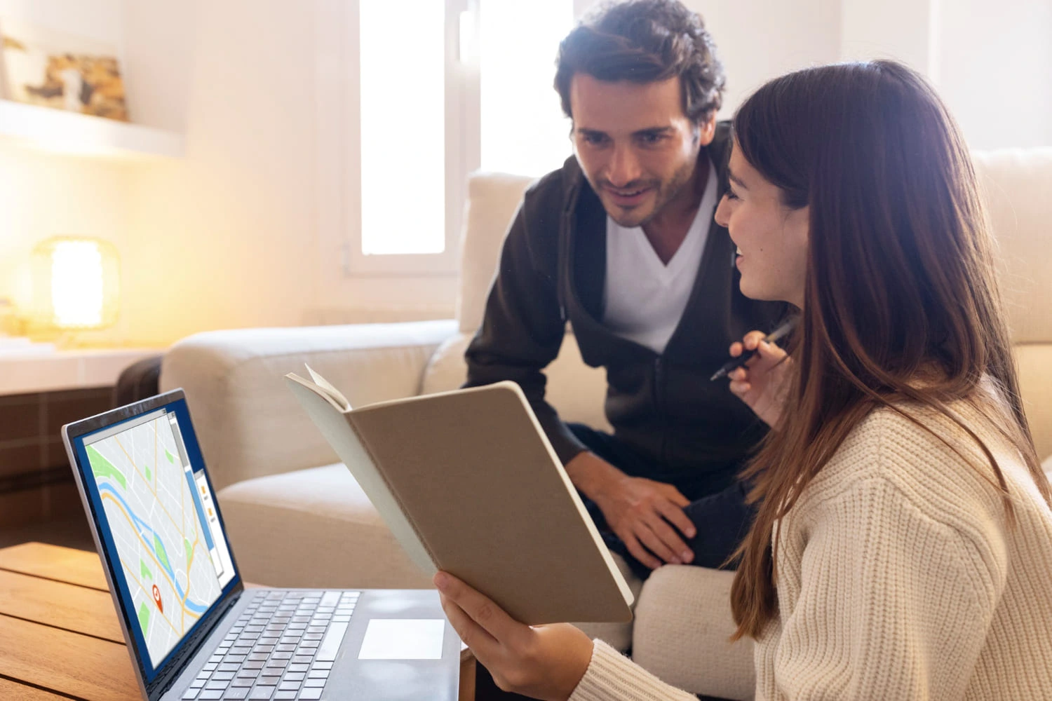 Particuliers faisant une recherche sur pikadom